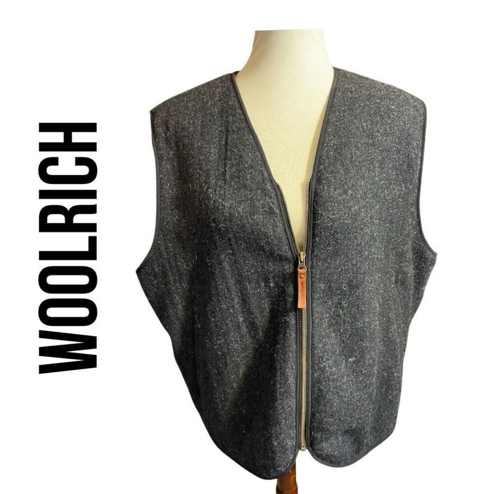 Woolrich Men’s Charcoal Wool Blend Sherpa Lined Zip Vest Large